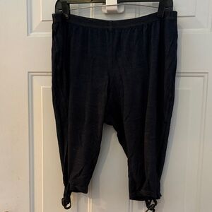 Lane Bryant Denim like jegging Capri/ Bermuda shorts. 18/20